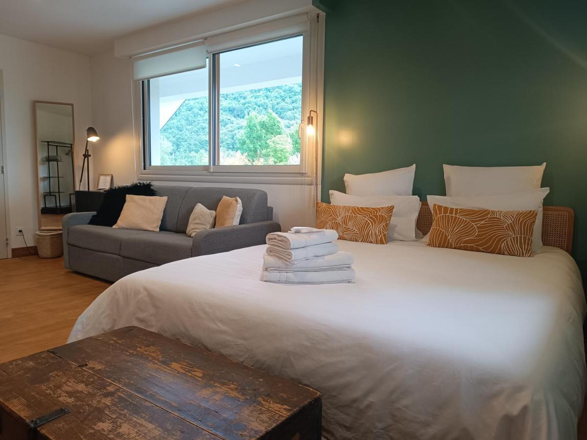 Le Jardin De Moulis, Saint Girons, Ariege, Pyrenees, Bed & Breakfast ภายนอก รูปภาพ