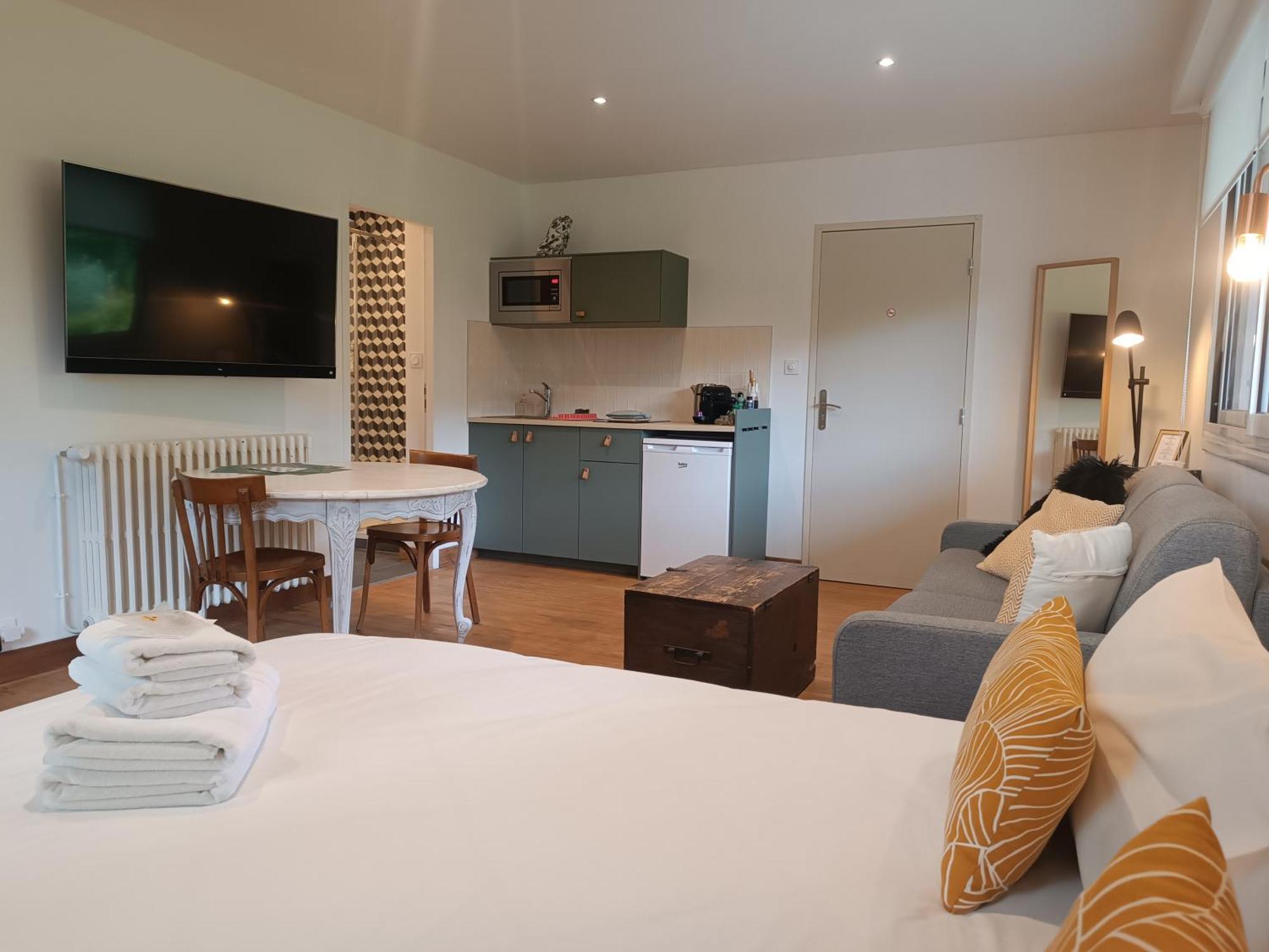 Le Jardin De Moulis, Saint Girons, Ariege, Pyrenees, Bed & Breakfast ภายนอก รูปภาพ