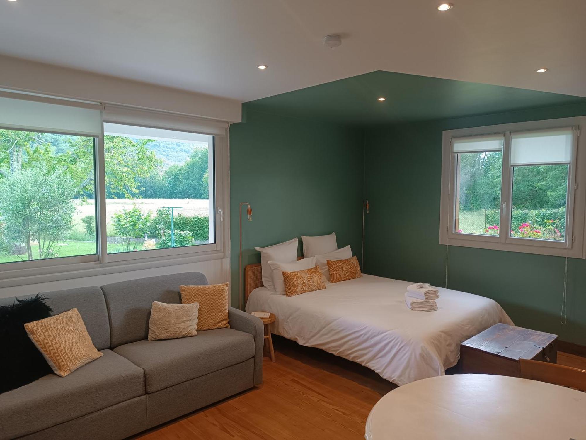 Le Jardin De Moulis, Saint Girons, Ariege, Pyrenees, Bed & Breakfast ภายนอก รูปภาพ